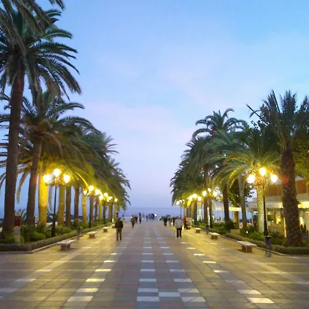 R1262 Betina Villa Nerja