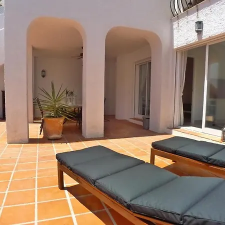 R1262 Betina Villa *